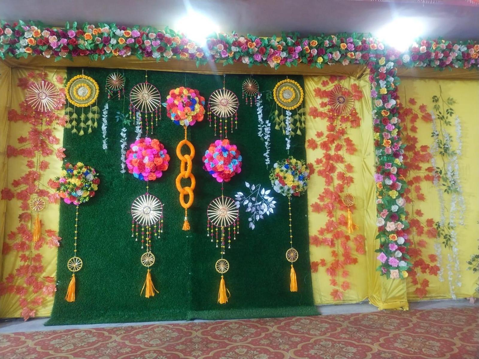 Jhusi Shree Krishna Garden酒店 外观 照片
